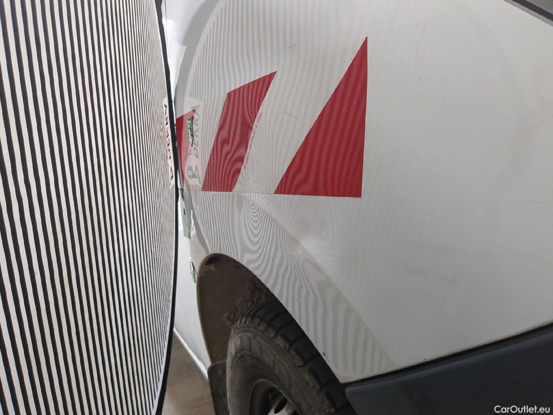  Renault  Master  Fourgon L2H2 3 5 Grand Confort dCi 130CV BVM6 E6 #57