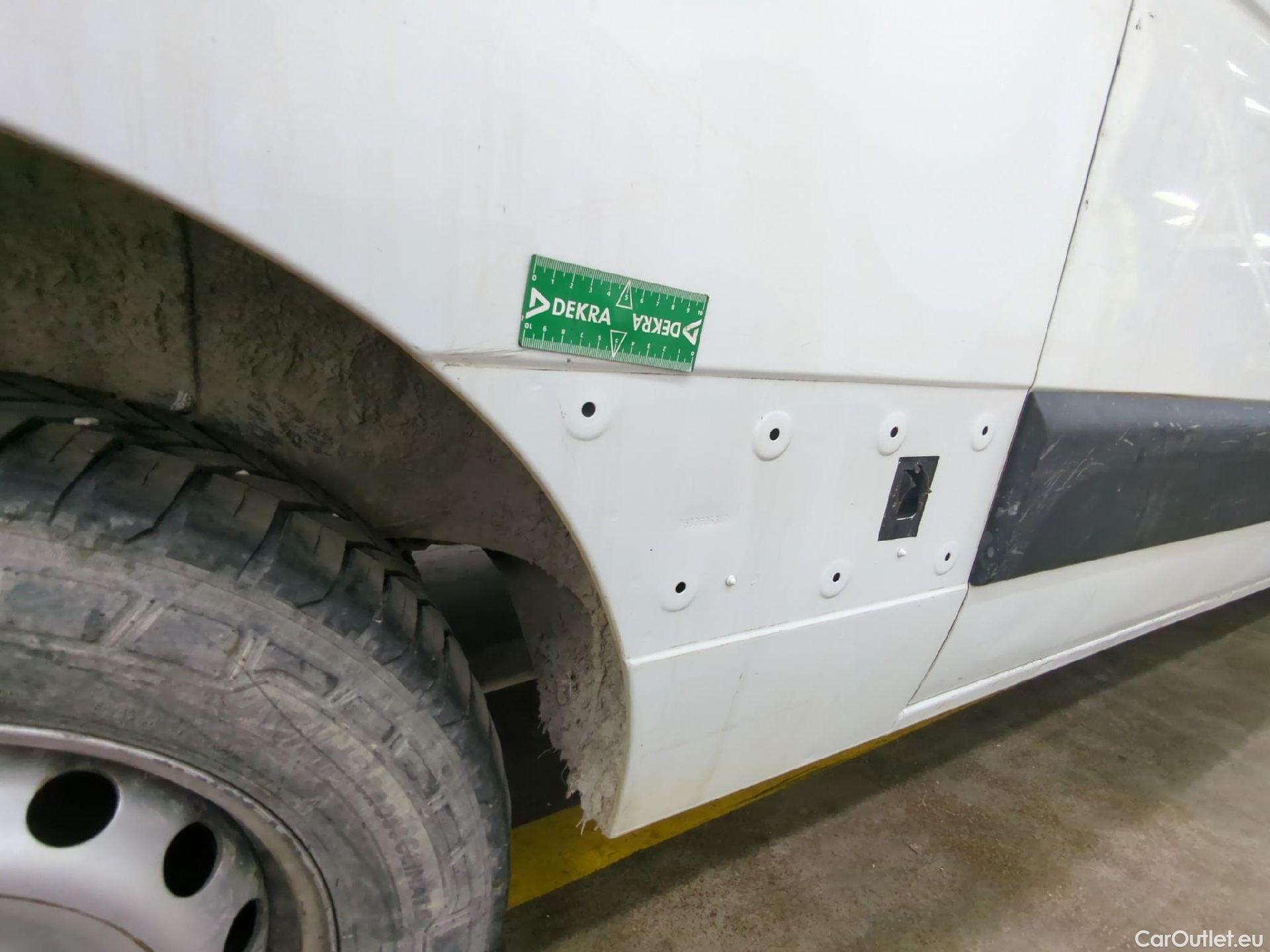  Renault  Master  Fourgon L2H2 3 5 Grand Confort dCi 130CV BVM6 E6 #47
