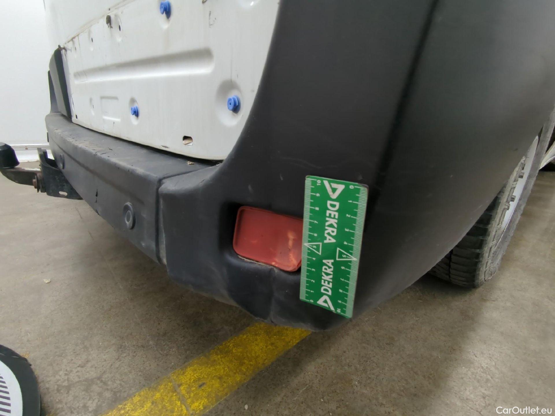  Renault  Master  Fourgon L2H2 3 5 Grand Confort dCi 130CV BVM6 E6 #102