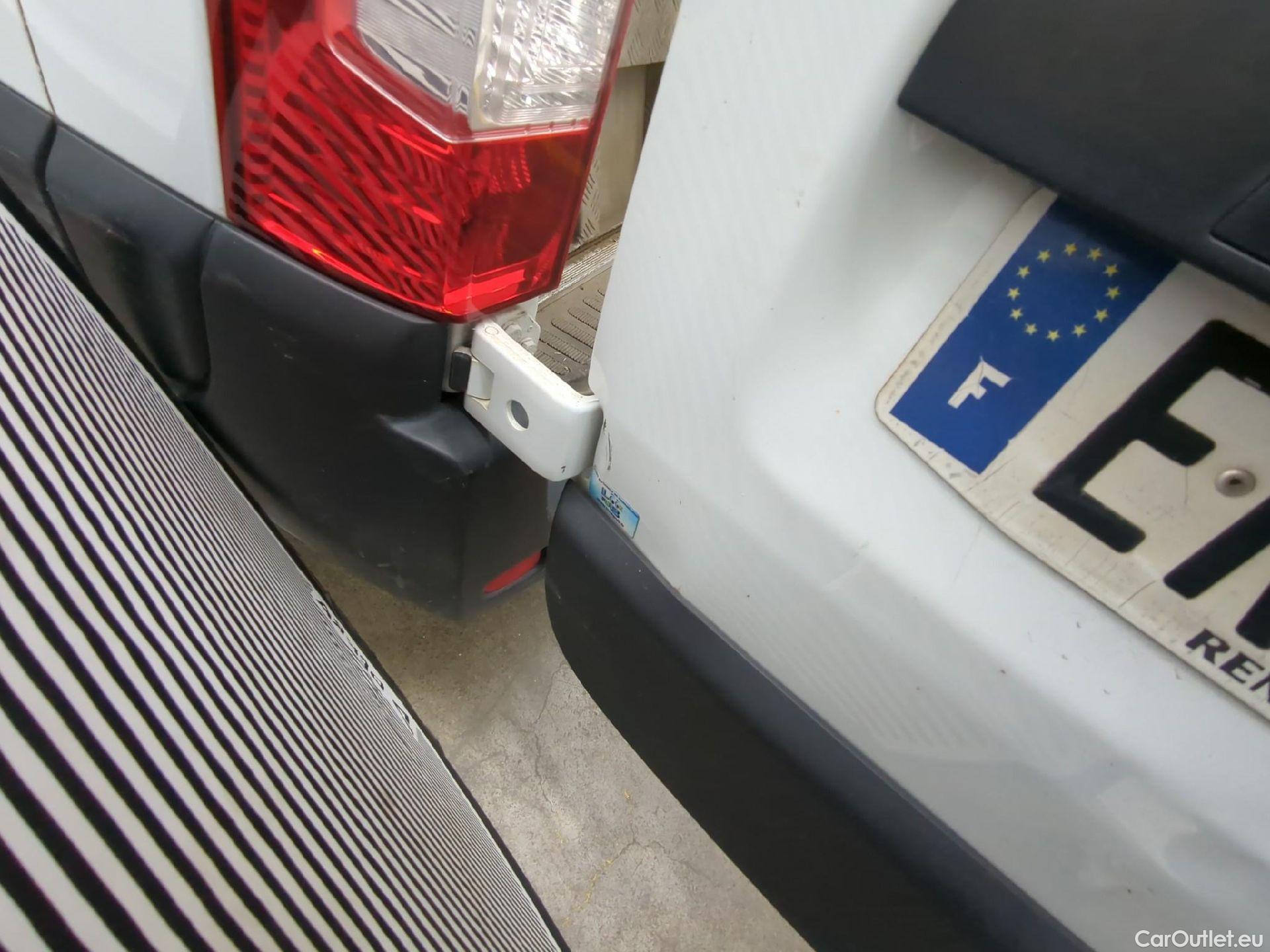  Renault  Master  Fourgon L2H2 3 5 Grand Confort dCi 130CV BVM6 E6 #88