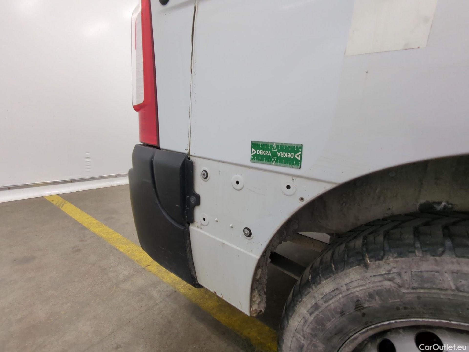  Renault  Master  Fourgon L2H2 3 5 Grand Confort dCi 130CV BVM6 E6 #48
