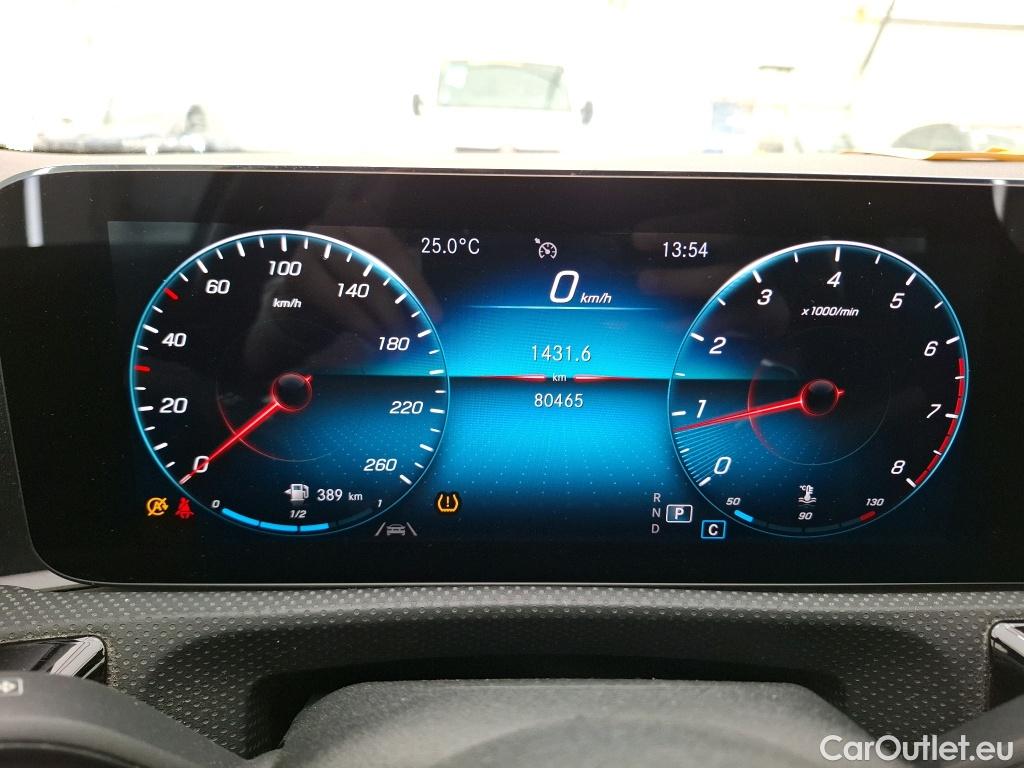  Mercedes  A-Klasse MERCEDES-BENZ Classe A Compact / 2018 / 5P / Berline A 180 AMG Line 7G-DCT #24