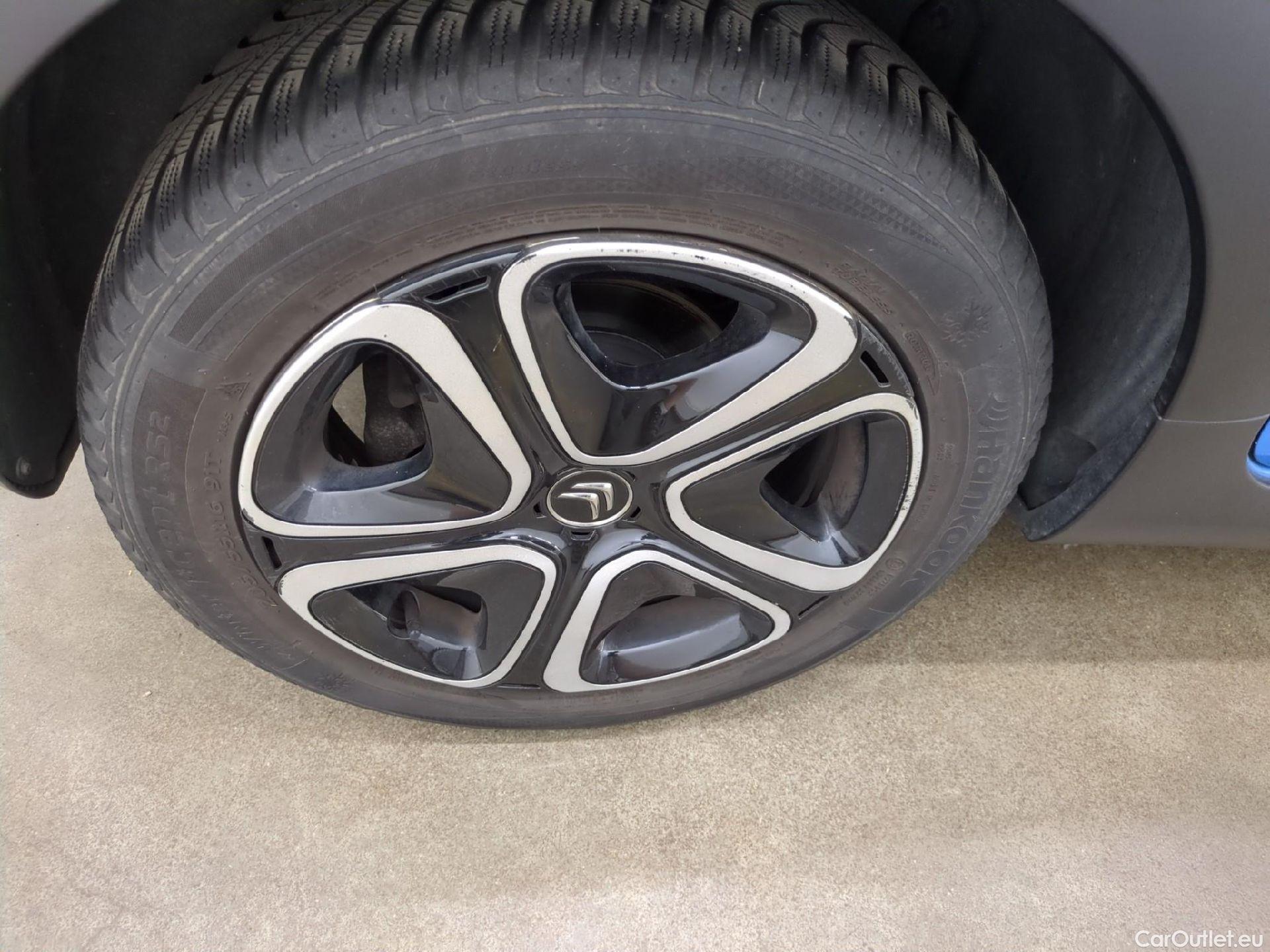  Citroen  C3  Shine 1.2 PureTech 110CV BVM5 E6 #6