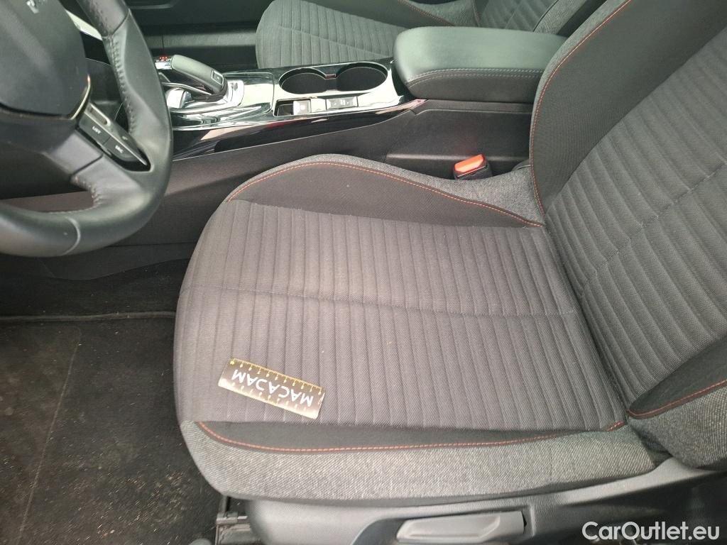  Peugeot  2008  Active Pack 1.2 PureTech 130CV BVA8 E6d #37