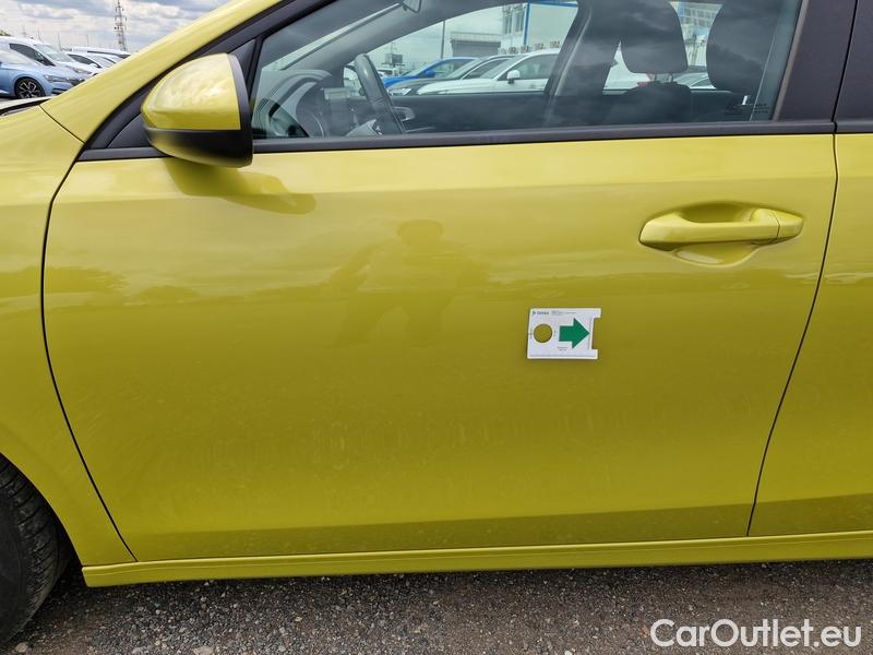  KIA  Cee'd Ceed Sportswagon (2018->) Ceed SW 1.5 T-GDI 118 Spin 5d #3