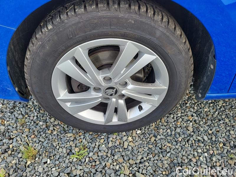  Skoda  Fabia  Combi (2015)  Com.1.0TSI 70 Ambition #2