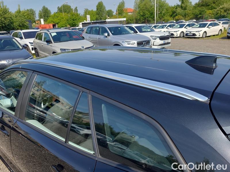  Toyota  Corolla  TouringSports (E21) (2019)  TS 2.0Hyb.Com.T.S.T.AT #27