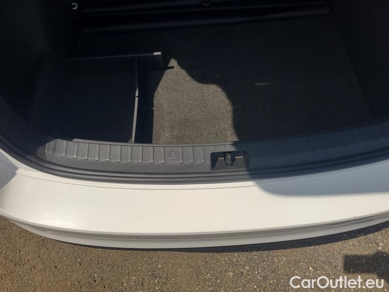  Skoda  Scala  (NW) (2019)  1.0TSI 81 Ambition 5d #17