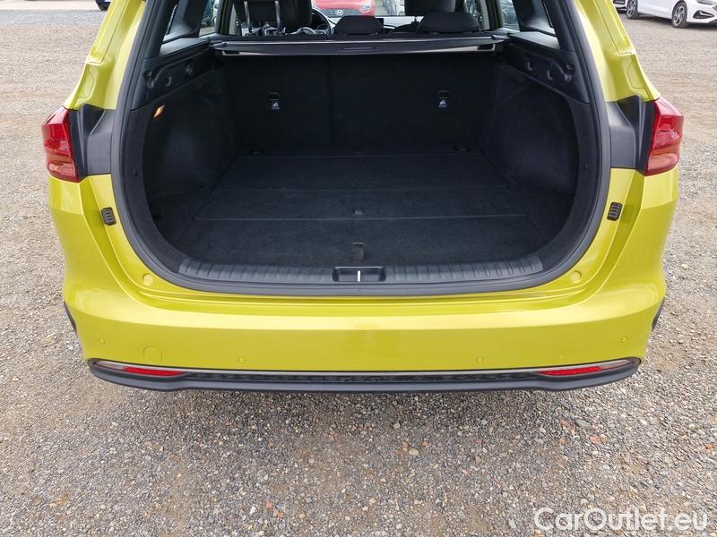  KIA  Cee'd Ceed Sportswagon (2018->) Ceed SW 1.5 T-GDI 118 Spin 5d #8