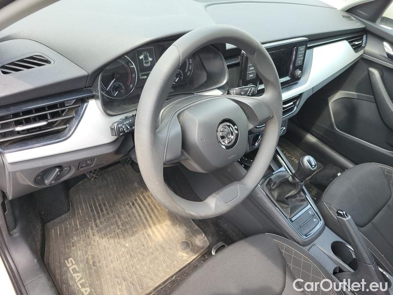  Skoda  Scala  (NW) (2019)  1.0TSI 81 Ambition 5d #11