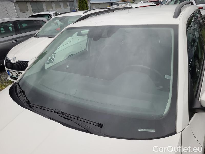  Skoda  Fabia  Combi (2015) Com.1.0TSI 70 Ambition 5d #4