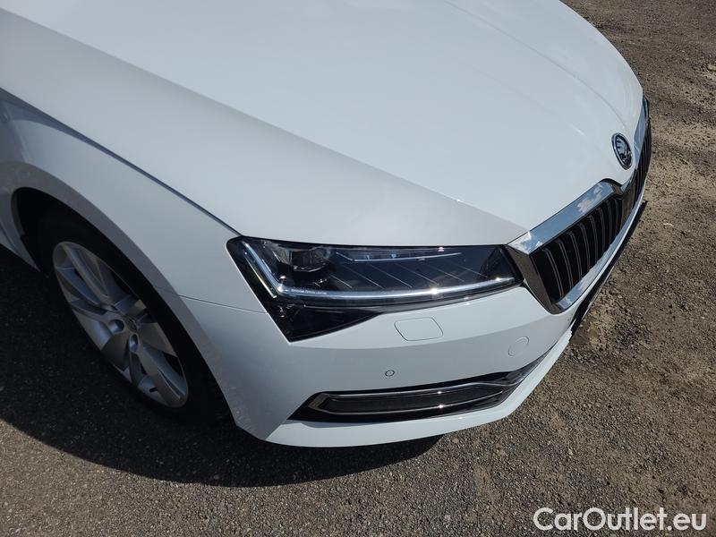  Skoda  Superb  (3V3)(2015) Supe.FL2.0TSI 140 Style AT #8