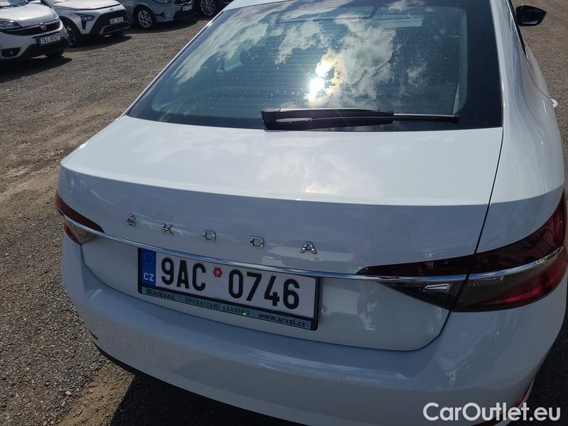  Skoda  Superb  (3V3)(2015) Supe.FL2.0TSI 140 Style AT #20