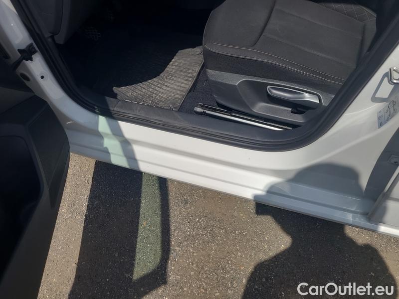  Skoda  Scala  (NW) (2019)  1.0TSI 81 Ambition 5d #8