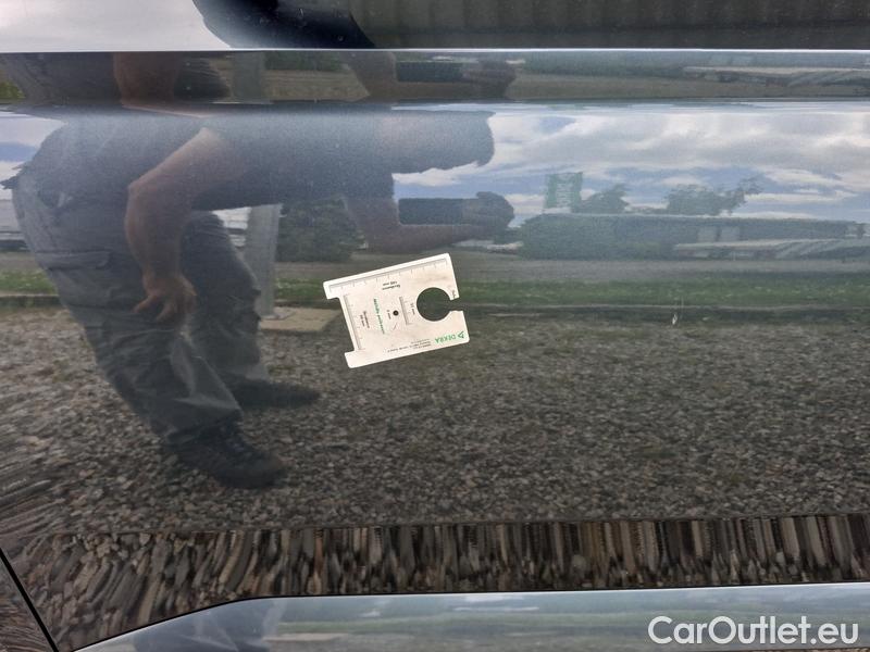  Skoda  Superb  Combi (3V5)(2015) Sup.Com.2.0TDI 140 L&K 4x4 AT #5
