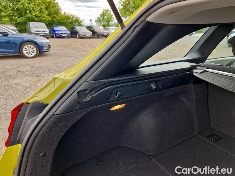  KIA  Cee'd Ceed Sportswagon (2018->) Ceed SW 1.5 T-GDI 118 Spin 5d #17