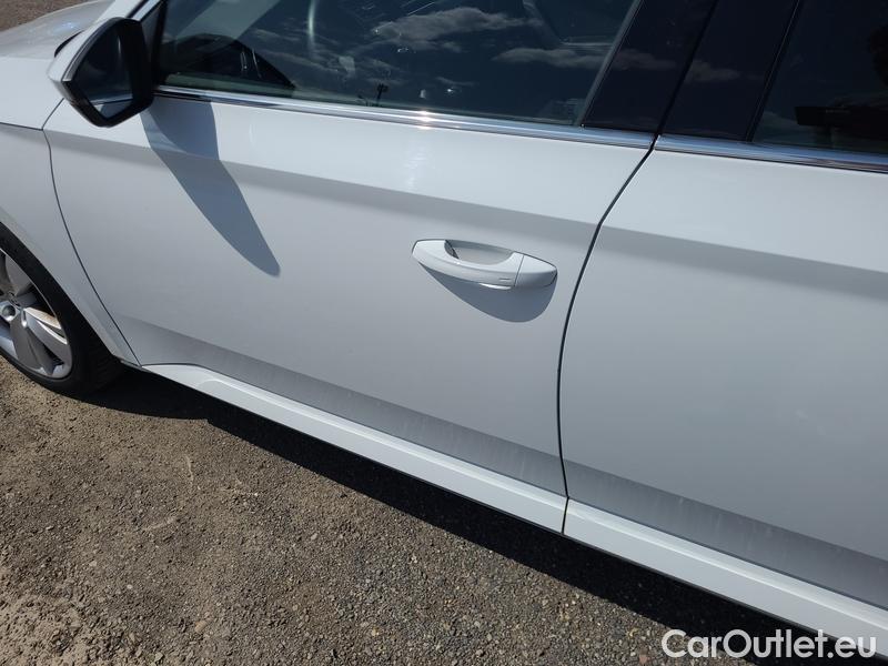  Skoda  Superb  (3V3)(2015) Supe.FL2.0TSI 140 Style AT #3