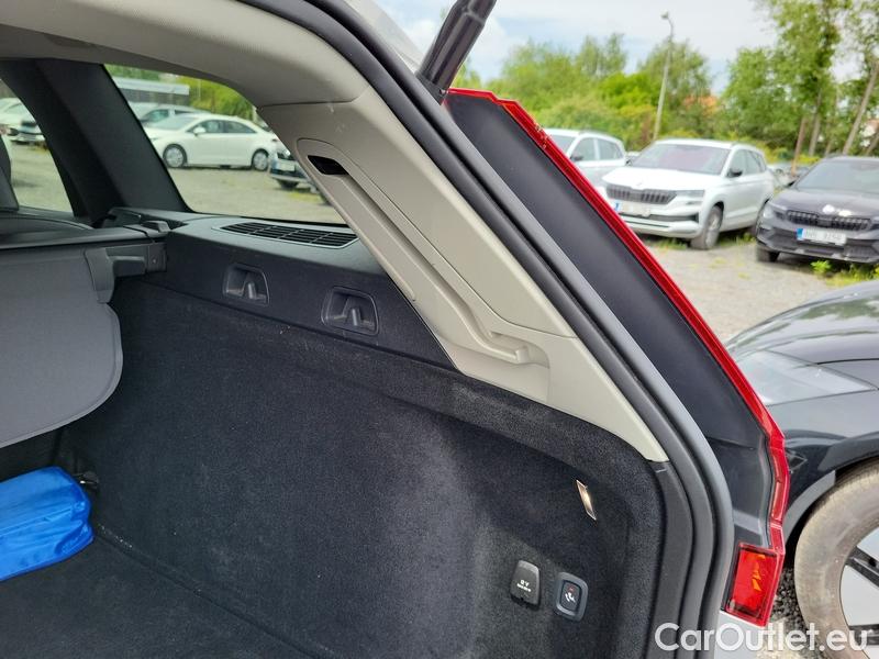  Volvo  V60 V 60 Kombi (2018->)  CC B4 D Pro AWD AT #16