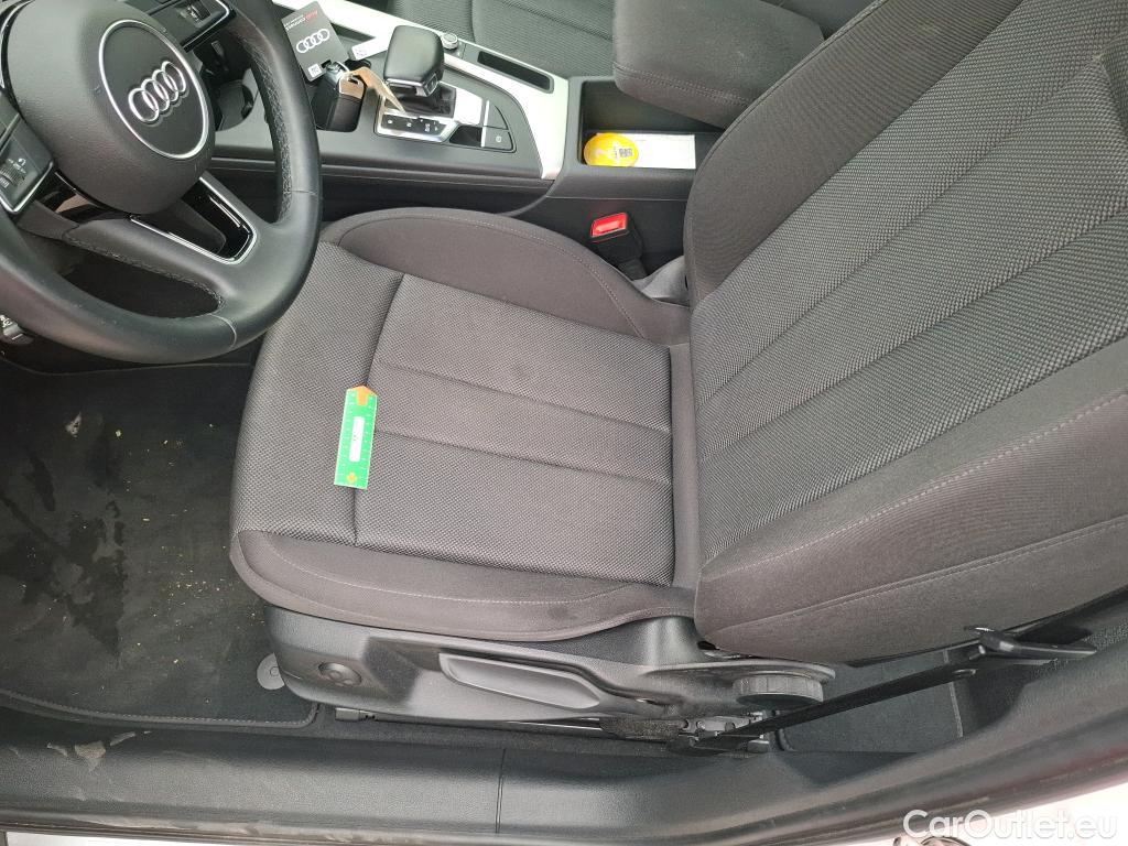  Audi  A4  Avant 30 TDI Business Line 2.0 TDI 135CV BVA7 E6d #1