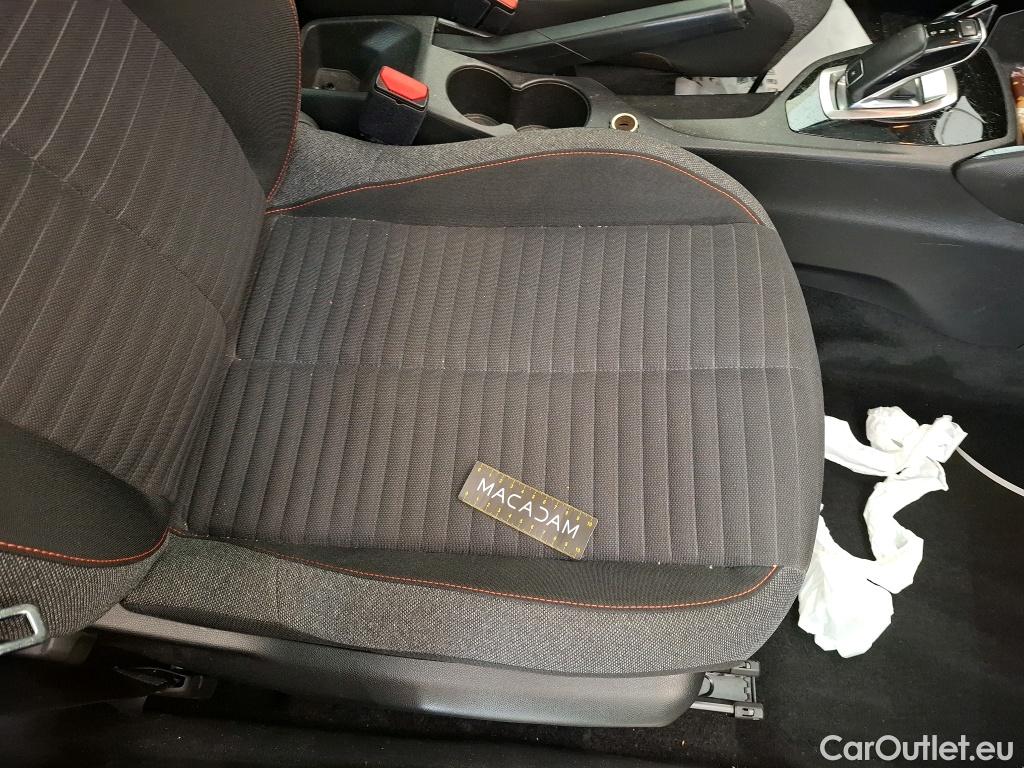  Peugeot  2008  Active Business 1.2 PureTech 130CV BVA8 E6d #9