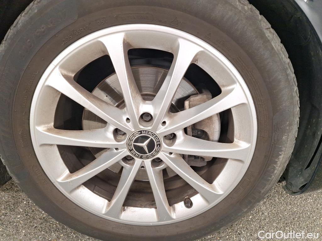  Mercedes  A-Klasse MERCEDES-BENZ Classe A Compact / 2018 / 5P / Berline A 200 d Business Line 8G-DCT #57
