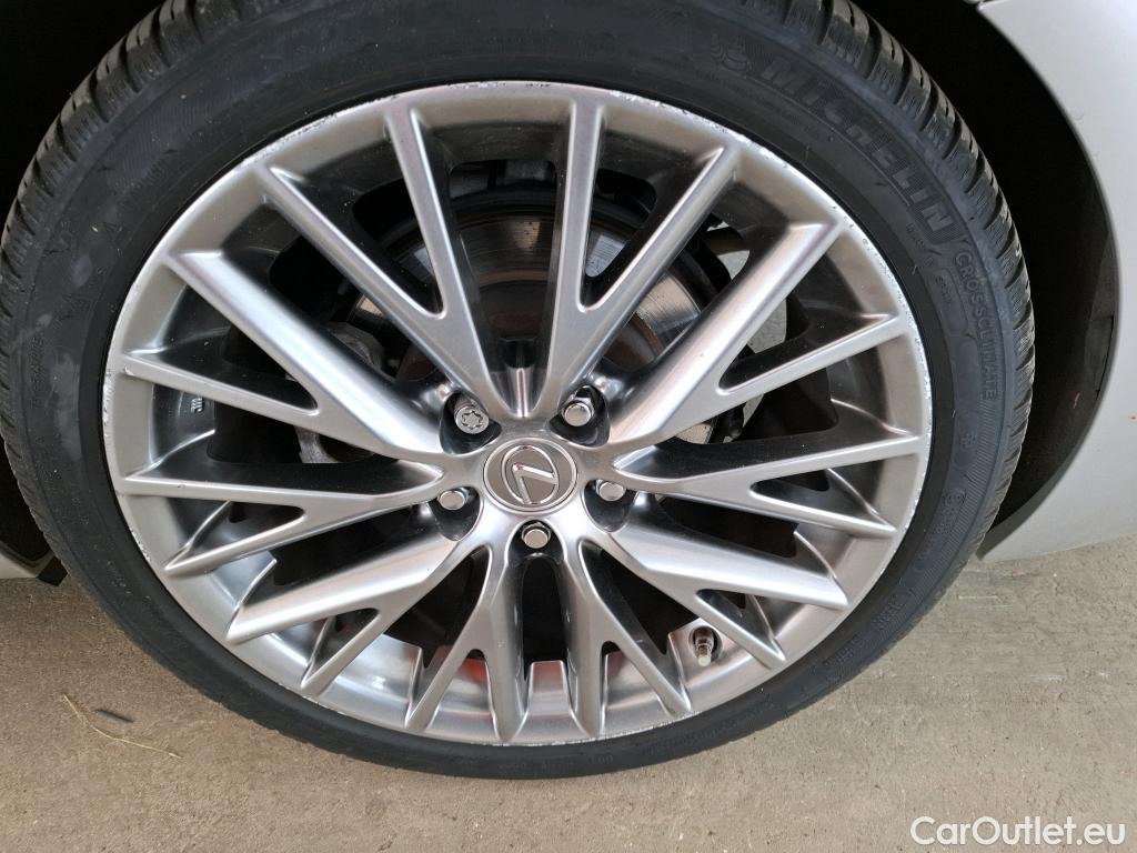  Lexus  IS LEXUS  / 2013 / 4P / Berline  300h Executive #9