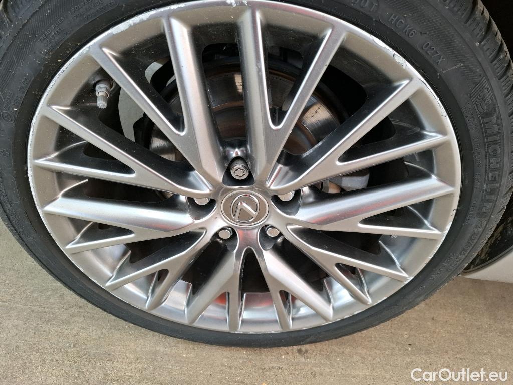  Lexus  IS LEXUS  / 2013 / 4P / Berline  300h Executive #13