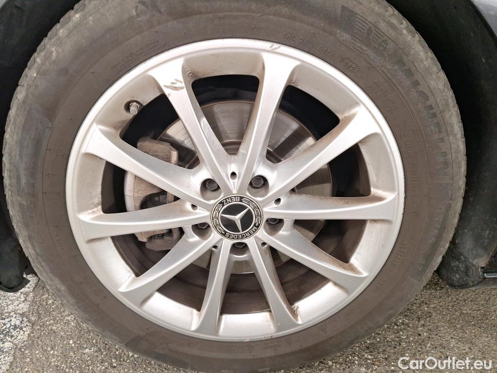  Mercedes  A-Klasse MERCEDES-BENZ Classe A Compact / 2018 / 5P / Berline A 200 d Business Line 8G-DCT #25