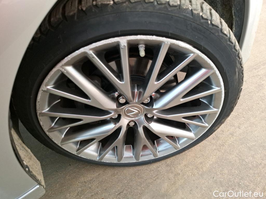  Lexus  IS LEXUS  / 2013 / 4P / Berline  300h Executive #2