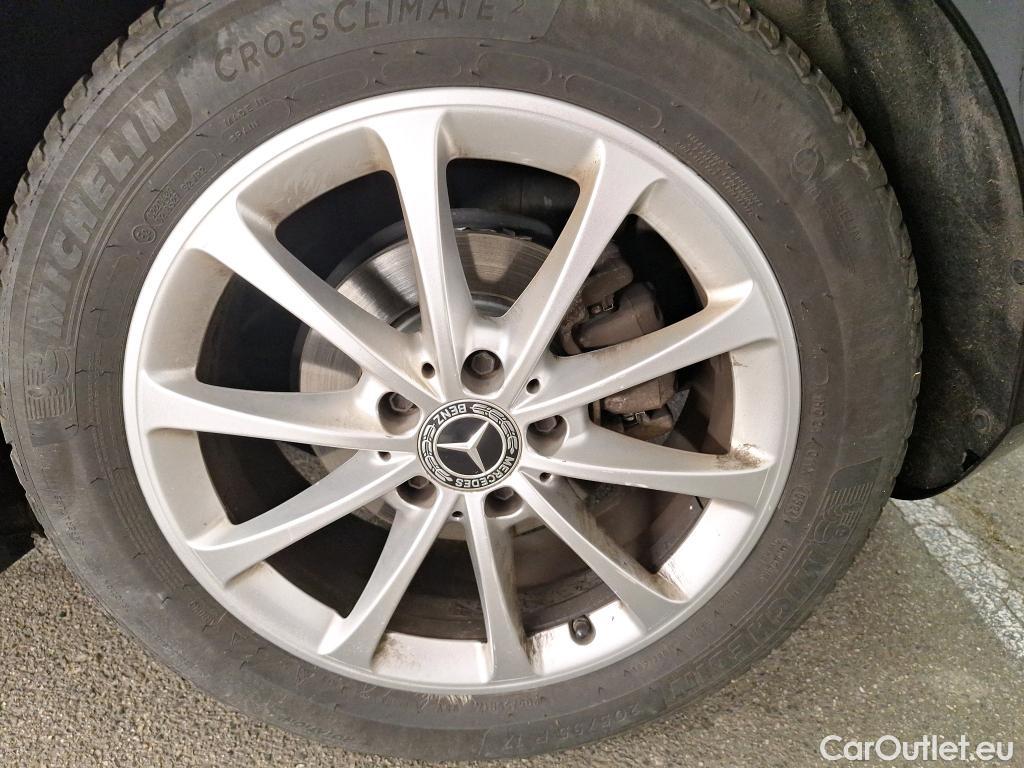  Mercedes  A-Klasse MERCEDES-BENZ Classe A Compact / 2018 / 5P / Berline A 200 d Business Line 8G-DCT #9