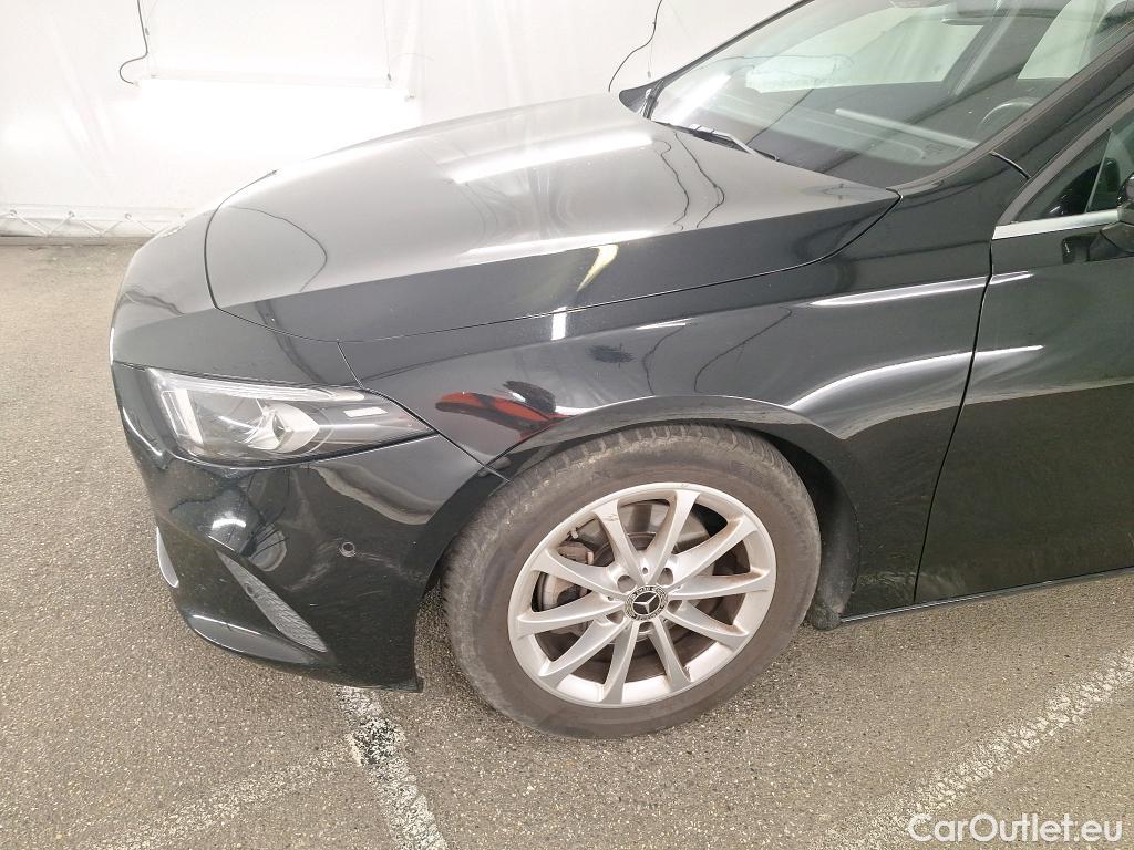  Mercedes  A-Klasse MERCEDES-BENZ Classe A Compact / 2018 / 5P / Berline A 200 d Business Line 8G-DCT #24