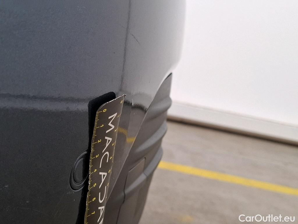  Renault  Clio RENAULT  / 2016 / 5P / Berline &Business dCi 90 #2