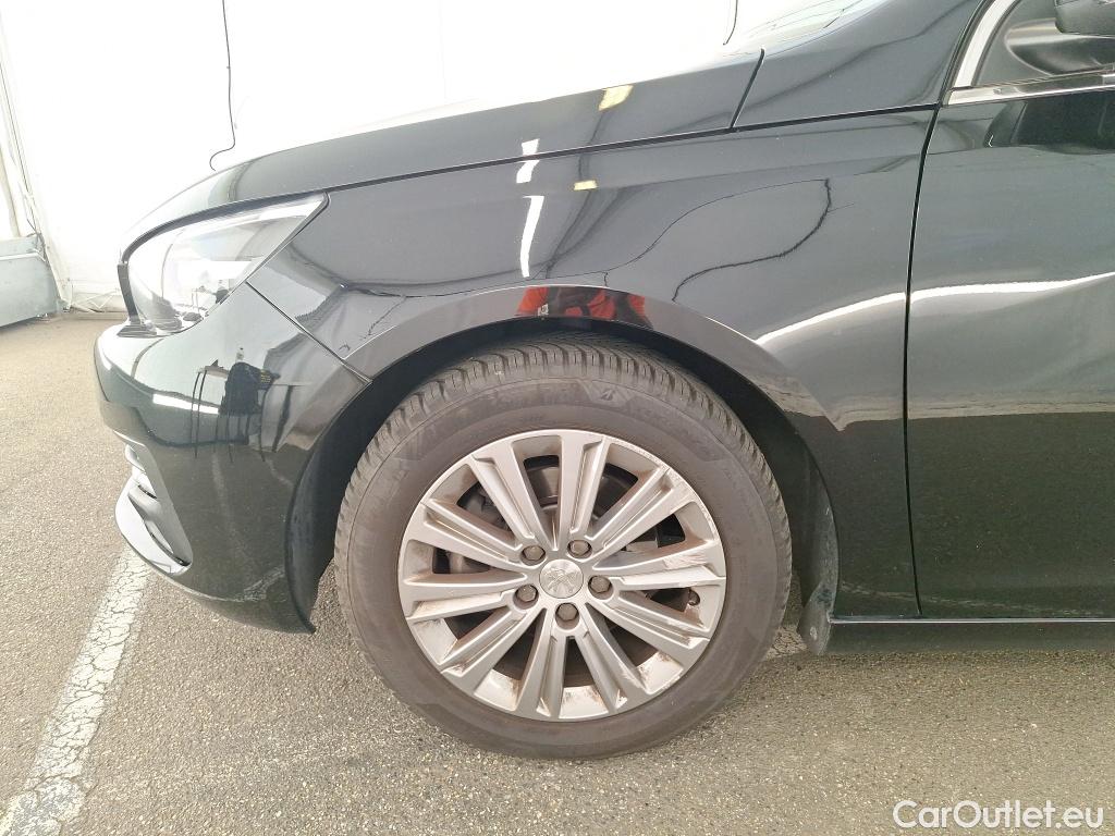  Peugeot  308  Allure Pack 1.2 PureTech 130CV BVM6 E6d #54