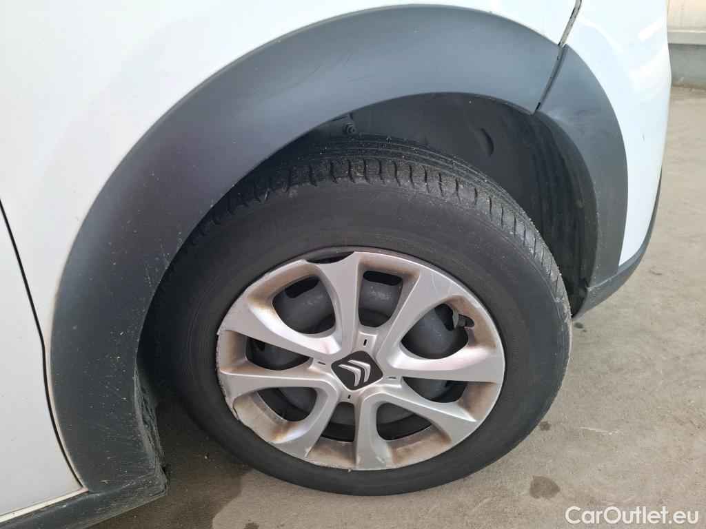  Citroen  C3  Société Feel 1.5 BlueHDI 100CV BVM5 E6dT #9