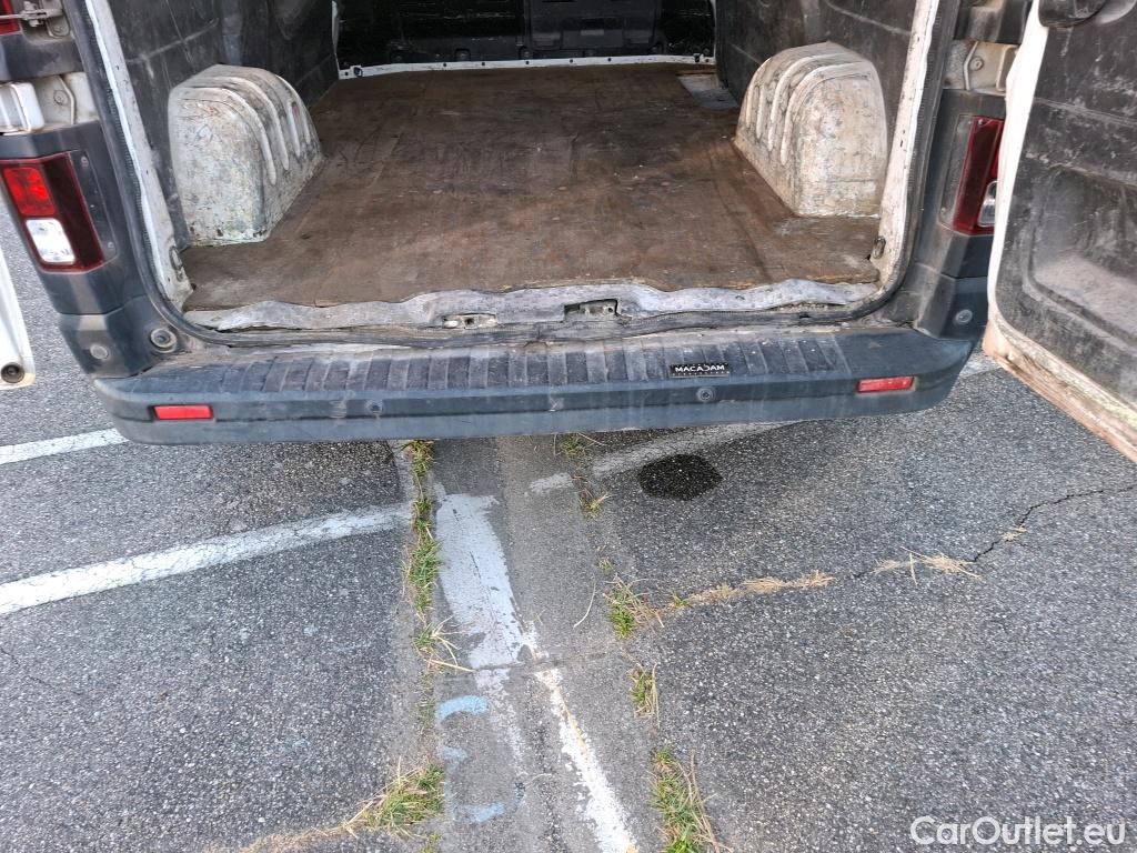  Renault  Trafic RENAULT  VU 4p Fourgon FG GCFL1H1 1000 dCi95 E6 #28