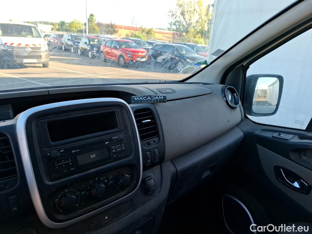  Renault  Trafic RENAULT  VU 4p Fourgon FG GCFL1H1 1000 dCi95 E6 #75