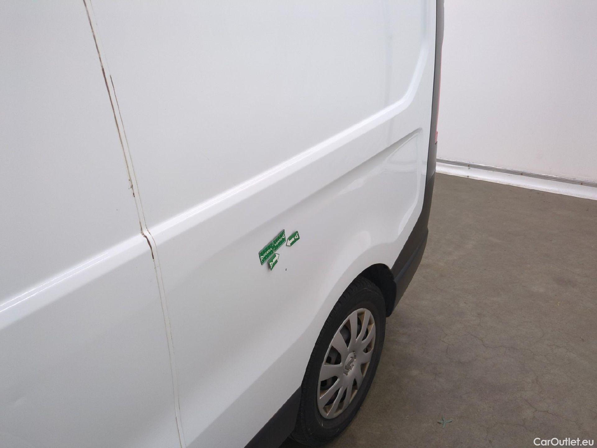  Renault  Trafic RENAULT  / 2019 / 4P / Fourgon tole NV FG GCF L2H2 1200 Energy dCi 145 #32