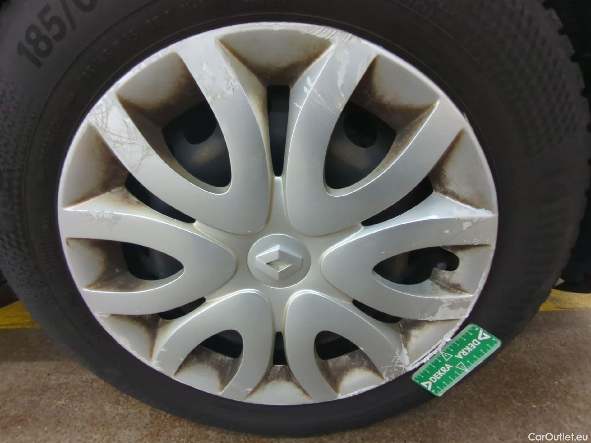  Renault  Clio  IV Air MediaNav 1.5 dCi 90CV BVM5 E6 #11