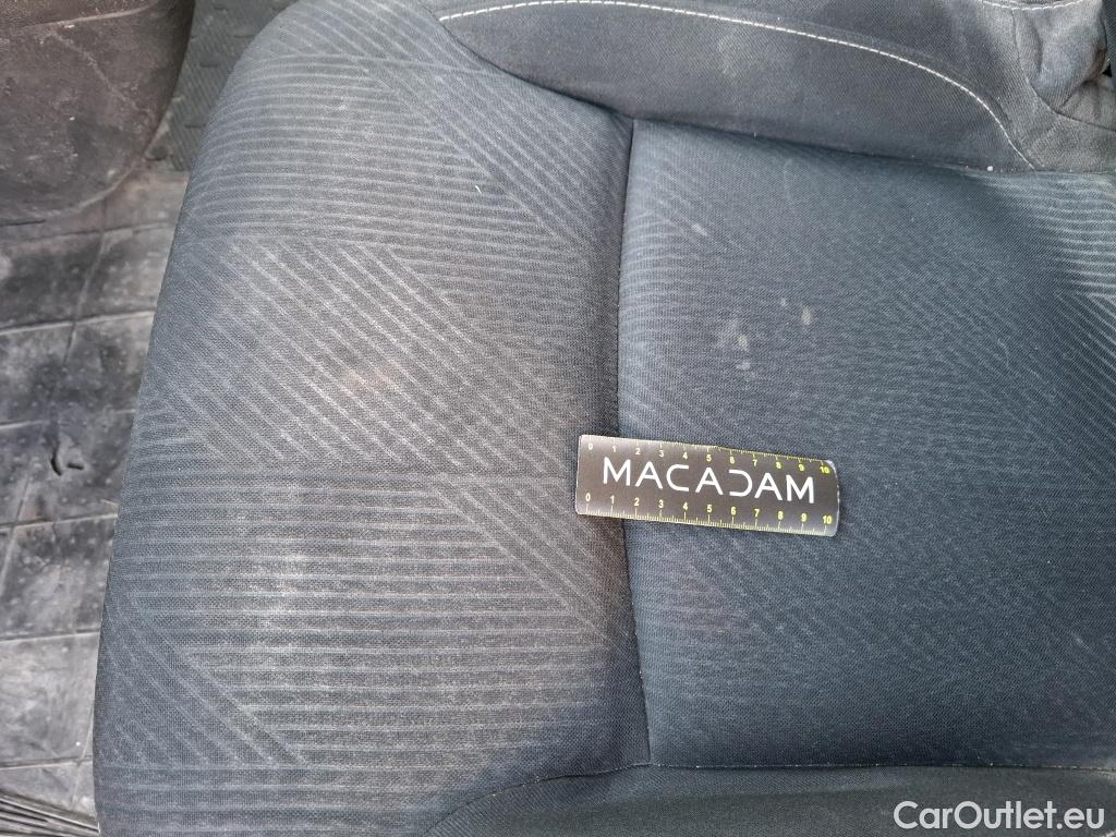  Renault  Trafic RENAULT  VU 4p Fourgon FG GCFL1H1 1000 dCi95 E6 #58