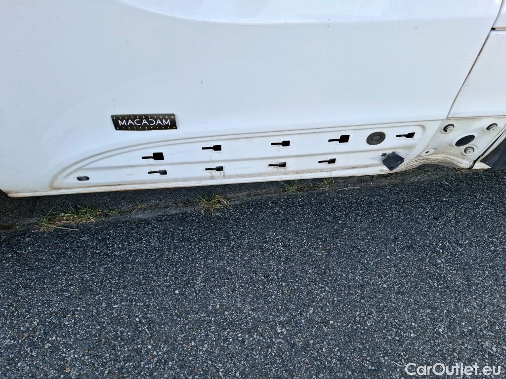  Renault  Trafic RENAULT  VU 4p Fourgon FG GCFL1H1 1000 dCi95 E6 #45