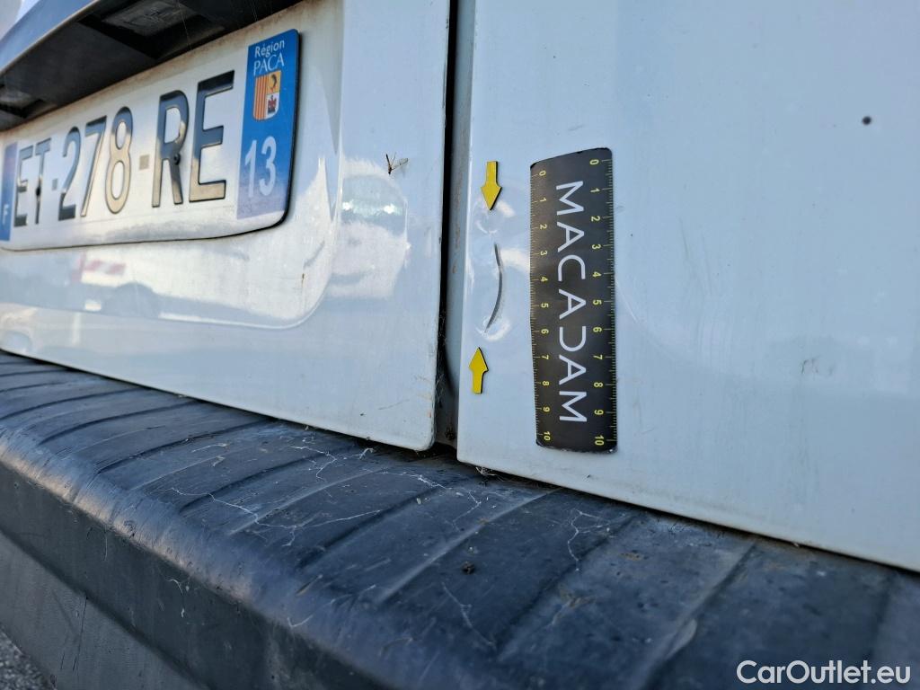  Renault  Trafic RENAULT  VU 4p Fourgon FG GCFL1H1 1000 dCi95 E6 #25