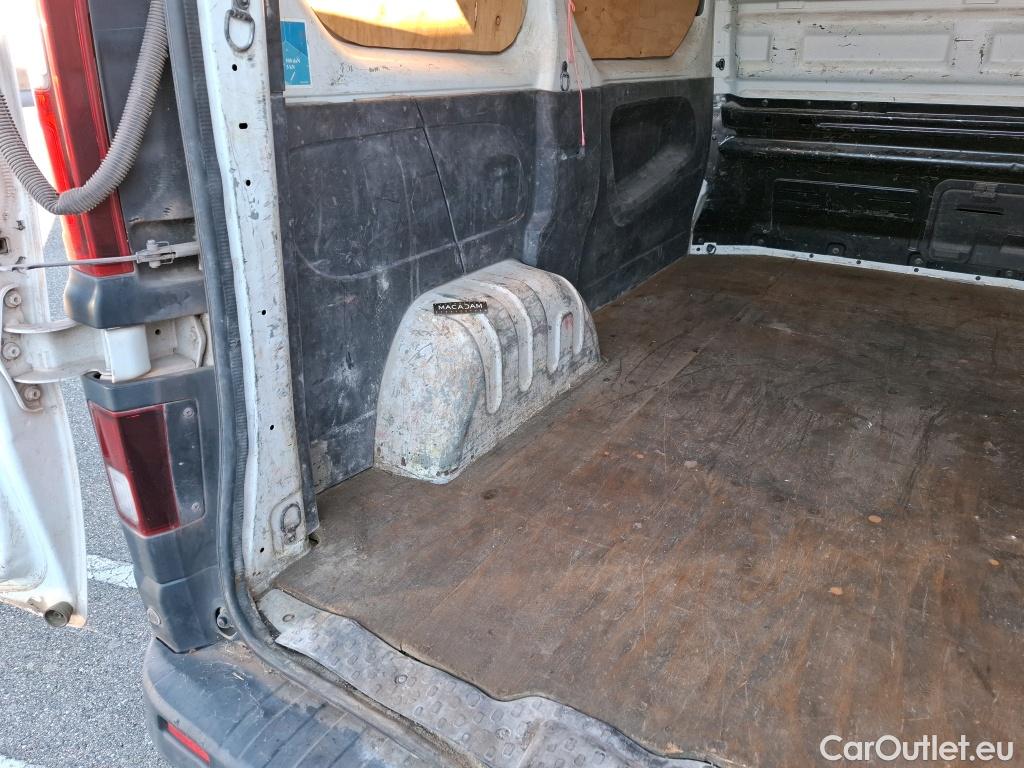  Renault  Trafic RENAULT  VU 4p Fourgon FG GCFL1H1 1000 dCi95 E6 #66