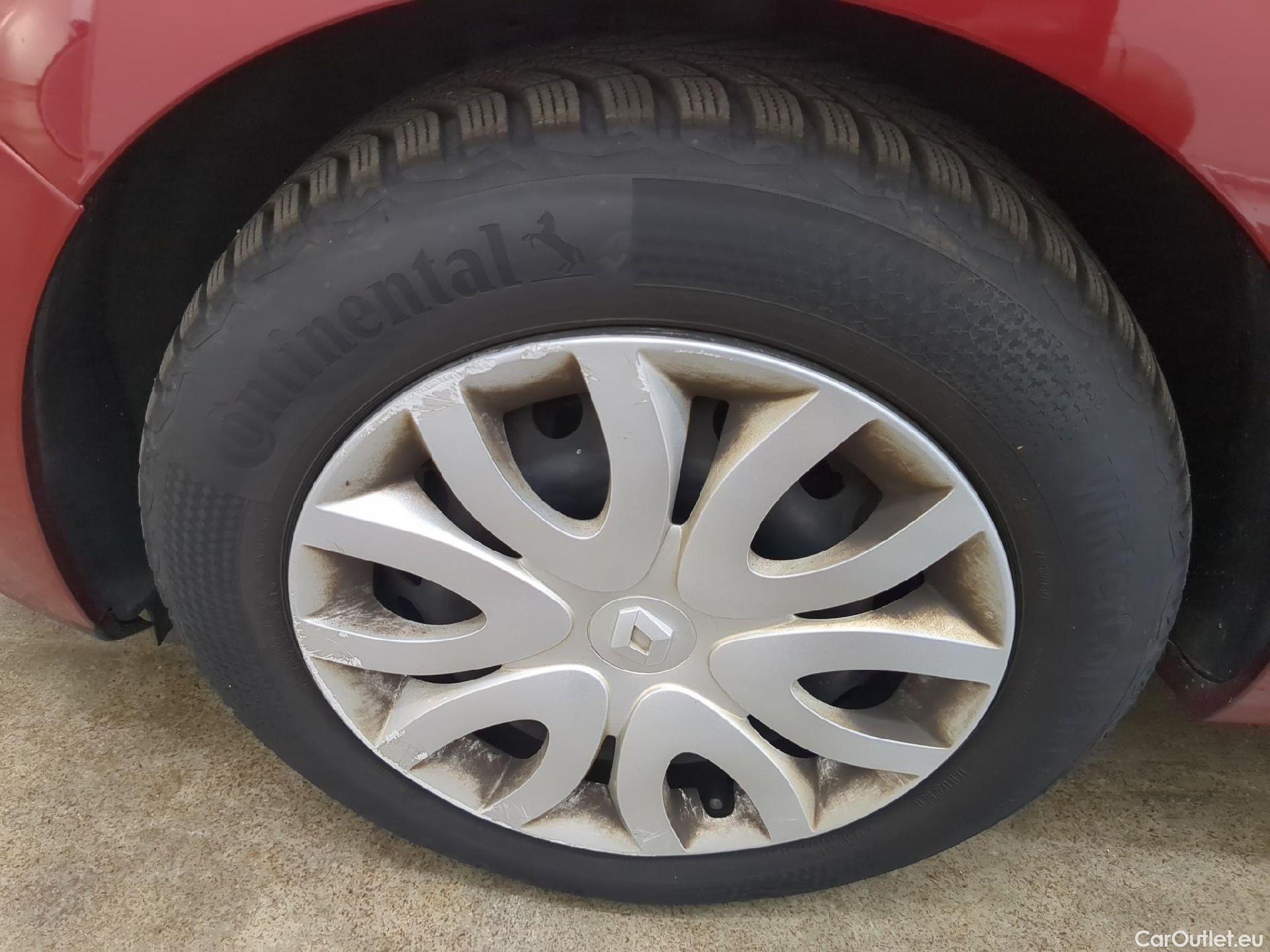  Renault  Clio  IV Air MediaNav 1.5 dCi 90CV BVM5 E6 #6