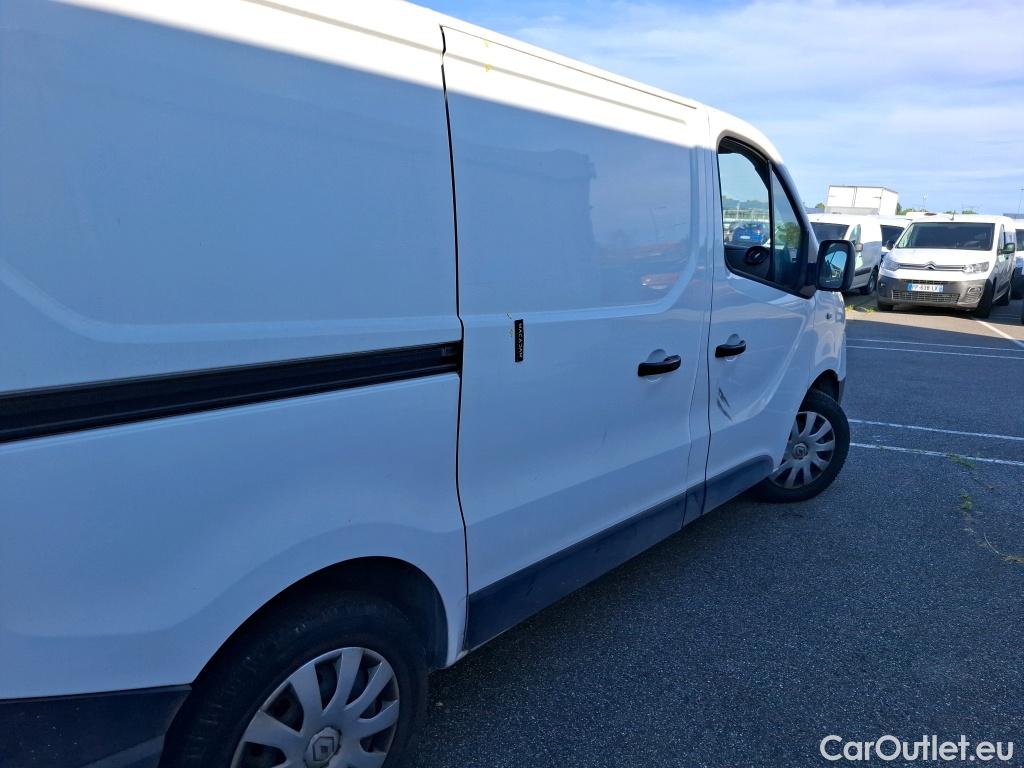  Renault  Trafic RENAULT  VU 4p Fourgon FG GCFL1H1 1000 dCi95 E6 #70