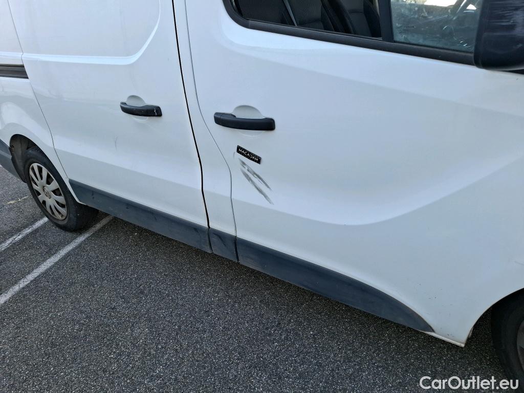  Renault  Trafic RENAULT  VU 4p Fourgon FG GCFL1H1 1000 dCi95 E6 #68