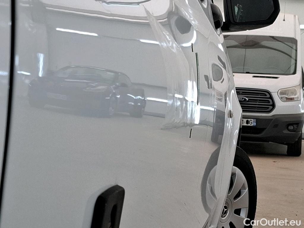  Mercedes  Vito MERCEDES-BENZ  Compact / 2020 / 4P / Fourgon tôlé 114 CDI Fourgon CP PRO #2