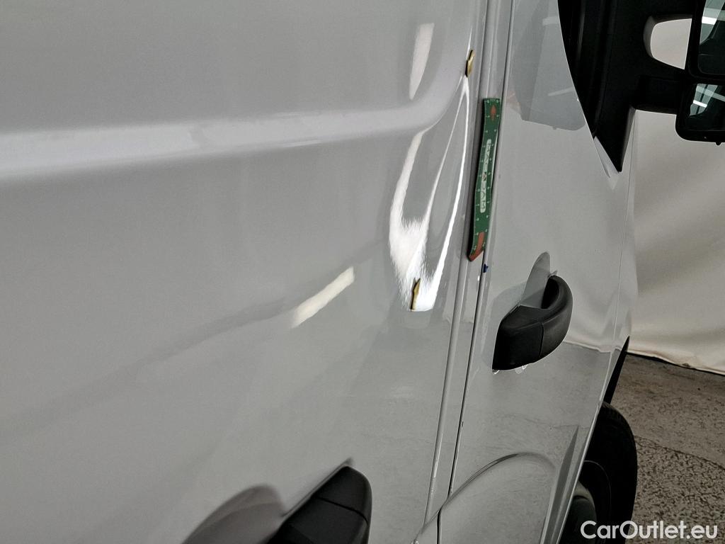  Renault  Master  III Fourgon L2H2 3 5 Grand Confort dCi 130CV BVM6 E6 #3