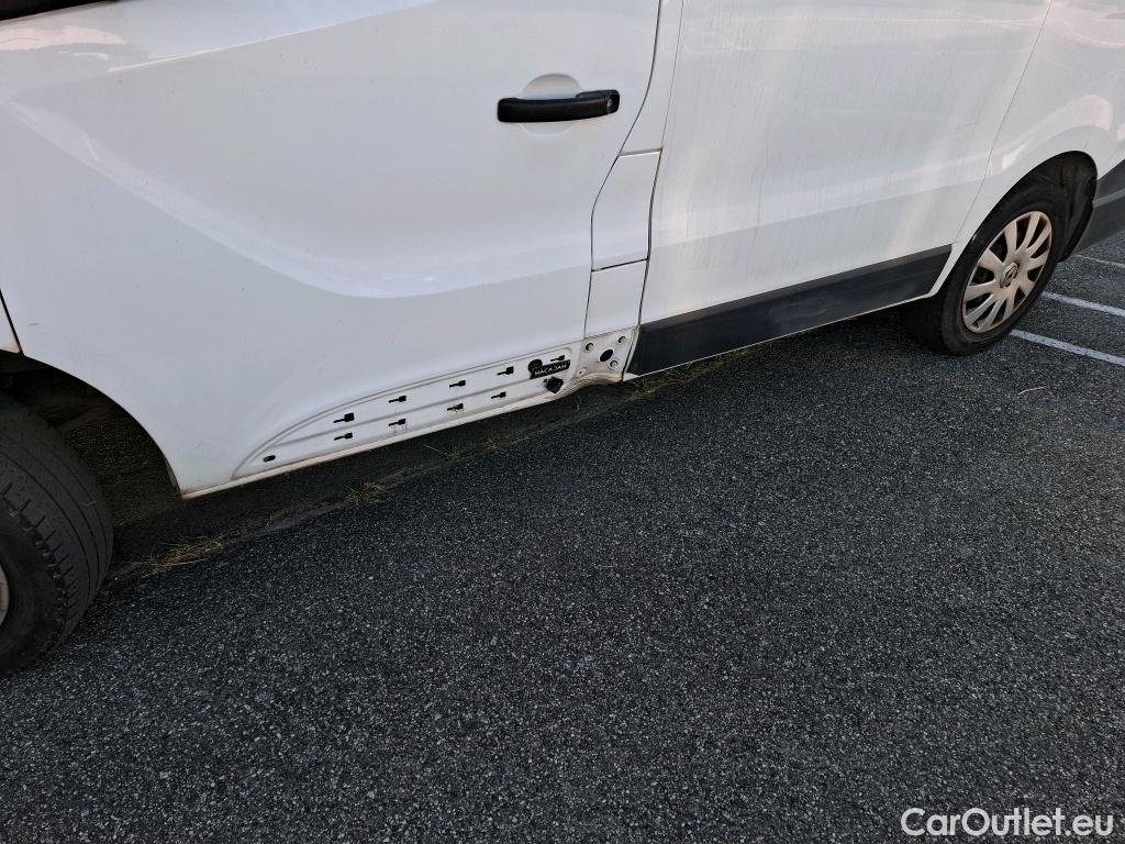  Renault  Trafic RENAULT  VU 4p Fourgon FG GCFL1H1 1000 dCi95 E6 #26