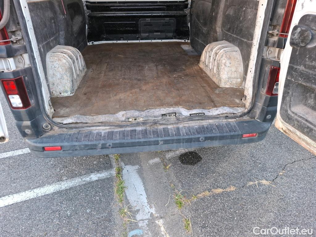  Renault  Trafic RENAULT  VU 4p Fourgon FG GCFL1H1 1000 dCi95 E6 #41