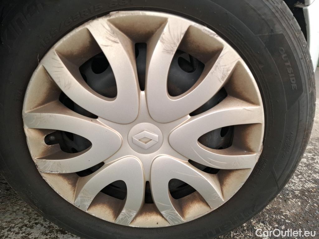  Renault  Clio RENAULT  Société VU 5p Berline Air Medianav dCi 75 - 18 #30